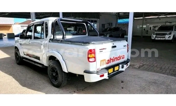 Acheter Occasion Voiture Mahindra Scorpio Blanc à Isoka, Nord Acheter Occasion Voiture Mahindra Scorpio Blanc à Isoka, Nord