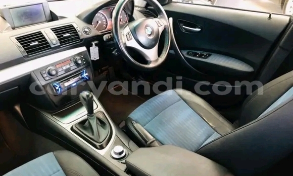 Acheter Occasion Voiture BMW 1-Series Bleu à Isoka, Nord Acheter Occasion Voiture BMW 1-Series Bleu à Isoka, Nord