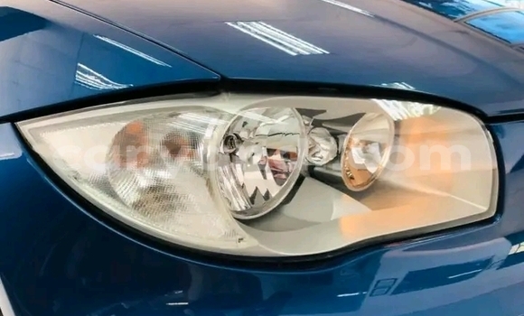 Acheter Occasion Voiture BMW 1-Series Bleu à Isoka, Nord Acheter Occasion Voiture BMW 1-Series Bleu à Isoka, Nord