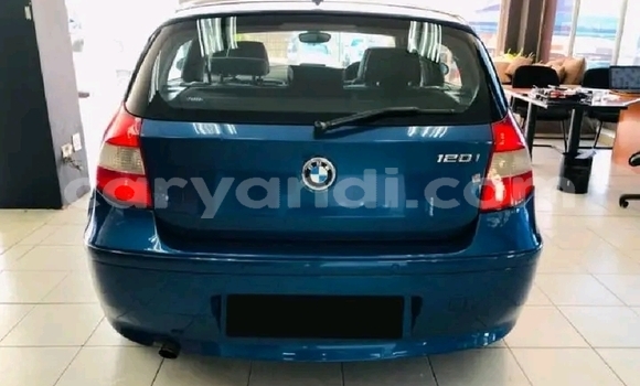 Acheter Occasion Voiture BMW 1-Series Bleu à Isoka, Nord Acheter Occasion Voiture BMW 1-Series Bleu à Isoka, Nord
