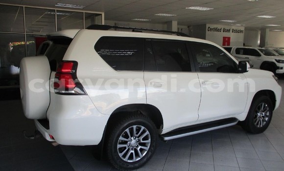 Buy Used Toyota Land Cruiser Prado White Car in Lusaka in Zambia Buy Used Toyota Land Cruiser Prado White Car in Lusaka in Zambia