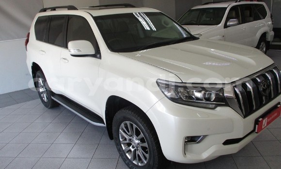 Buy Used Toyota Land Cruiser Prado White Car in Lusaka in Zambia Buy Used Toyota Land Cruiser Prado White Car in Lusaka in Zambia
