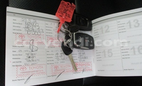 Acheter Occasion Voiture Toyota Hilux Blanc à Lusaka, Zambie Acheter Occasion Voiture Toyota Hilux Blanc à Lusaka, Zambie