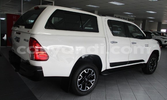 Acheter Occasion Voiture Toyota Hilux Blanc à Lusaka, Zambie Acheter Occasion Voiture Toyota Hilux Blanc à Lusaka, Zambie