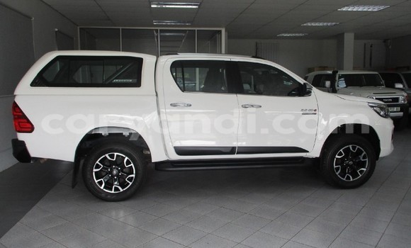 Acheter Occasion Voiture Toyota Hilux Blanc à Lusaka, Zambie Acheter Occasion Voiture Toyota Hilux Blanc à Lusaka, Zambie