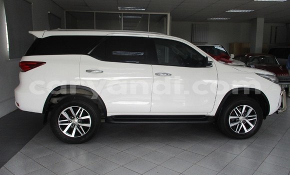 Buy Used Toyota Fortuner White Car in Lusaka in Zambia Buy Used Toyota Fortuner White Car in Lusaka in Zambia