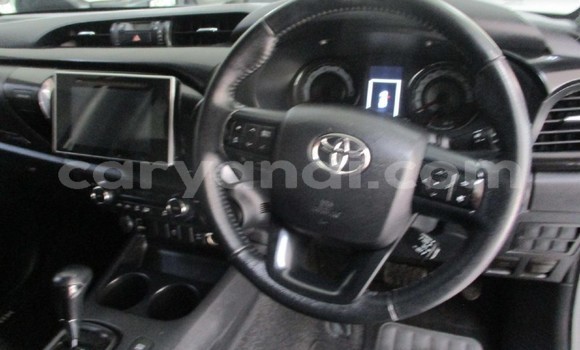 Nunua Ilio tumika Toyota Hilux Nyeupe Gari ndani ya Lusaka nchini Zambia Nunua Ilio tumika Toyota Hilux Nyeupe Gari ndani ya Lusaka nchini Zambia