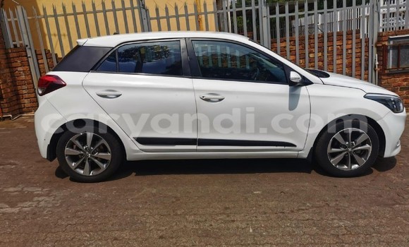 Buy Used Hyundai i20 White Car in Kitwe in Zambia Buy Used Hyundai i20 White Car in Kitwe in Zambia