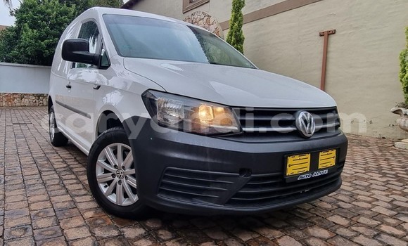 Buy Used Volkswagen Caddy White Car in Kabwe in Zambia Buy Used Volkswagen Caddy White Car in Kabwe in Zambia