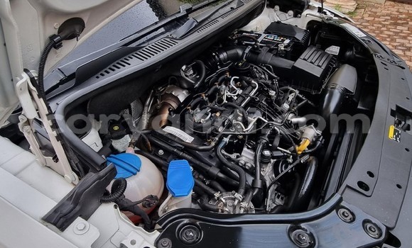 Buy Used Volkswagen Caddy White Car in Kabwe in Zambia Buy Used Volkswagen Caddy White Car in Kabwe in Zambia