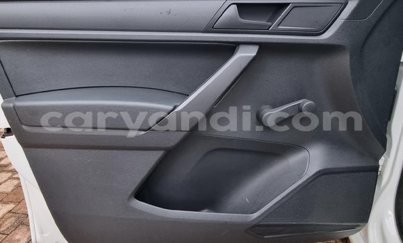 Buy Used Volkswagen Caddy White Car in Kabwe in Zambia Buy Used Volkswagen Caddy White Car in Kabwe in Zambia