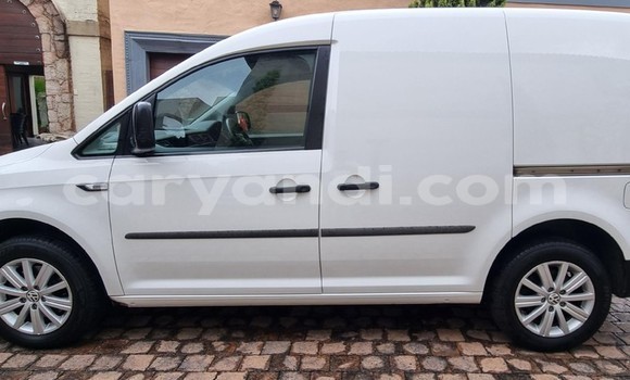 Buy Used Volkswagen Caddy White Car in Kabwe in Zambia Buy Used Volkswagen Caddy White Car in Kabwe in Zambia