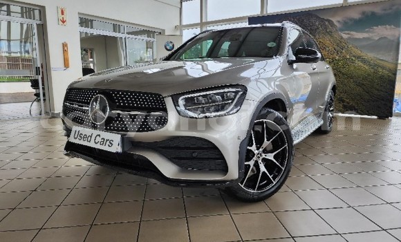 Nunua Ilio tumika Mercedes‒Benz GLC Fedha Gari ndani ya Lusaka nchini Zambia Nunua Ilio tumika Mercedes‒Benz GLC Fedha Gari ndani ya Lusaka nchini Zambia