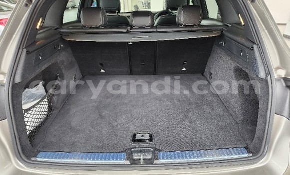 Buy Used Mercedes‒Benz GLC Silver Car in Lusaka in Zambia Buy Used Mercedes‒Benz GLC Silver Car in Lusaka in Zambia