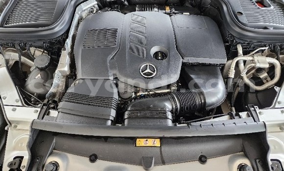 Buy Used Mercedes‒Benz GLC Silver Car in Lusaka in Zambia Buy Used Mercedes‒Benz GLC Silver Car in Lusaka in Zambia