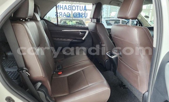 Buy Used Toyota Fortuner White Car in Chingola in Zambia Buy Used Toyota Fortuner White Car in Chingola in Zambia