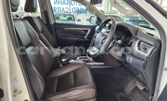 Buy Used Toyota Fortuner White Car in Chingola in Zambia Buy Used Toyota Fortuner White Car in Chingola in Zambia