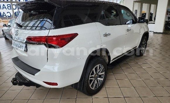 Buy Used Toyota Fortuner White Car in Chingola in Zambia Buy Used Toyota Fortuner White Car in Chingola in Zambia