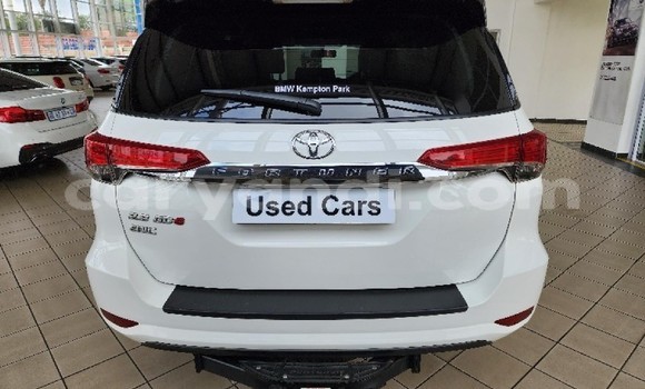 Buy Used Toyota Fortuner White Car in Chingola in Zambia Buy Used Toyota Fortuner White Car in Chingola in Zambia