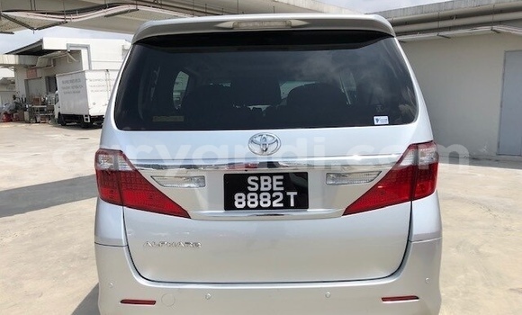 Nunua Ilio tumika Toyota Alphard Fedha Gari ndani ya Lusaka nchini Zambia Nunua Ilio tumika Toyota Alphard Fedha Gari ndani ya Lusaka nchini Zambia