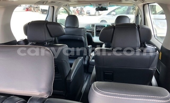 Nunua Ilio tumika Toyota Alphard Fedha Gari ndani ya Lusaka nchini Zambia Nunua Ilio tumika Toyota Alphard Fedha Gari ndani ya Lusaka nchini Zambia