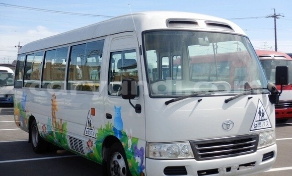 Buy Used Toyota HiAce White Truck in Lusaka in Zambia