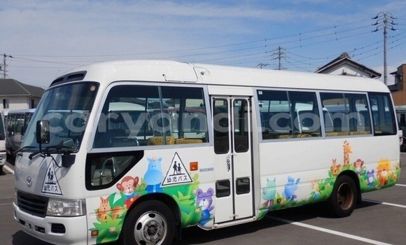 Buy Used Toyota HiAce White Truck in Lusaka in Zambia Buy Used Toyota HiAce White Truck in Lusaka in Zambia