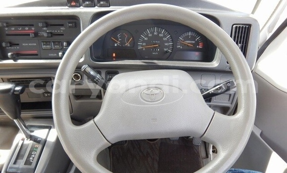 Buy Used Toyota HiAce White Truck in Lusaka in Zambia Buy Used Toyota HiAce White Truck in Lusaka in Zambia