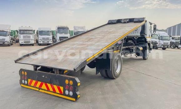 Acheter Occasion Utilitaire Isuzu FTR 850 Blanc à Livingstone, Zambie Acheter Occasion Utilitaire Isuzu FTR 850 Blanc à Livingstone, Zambie