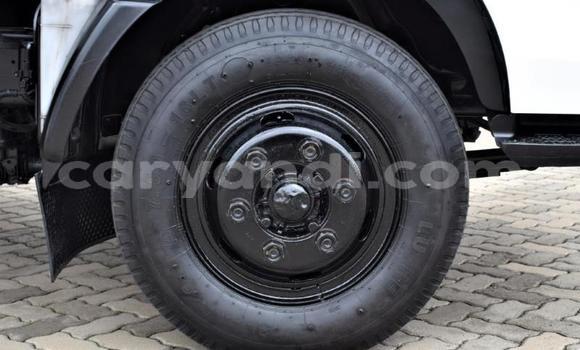 Acheter Occasion Utilitaire Toyota Dyna Blanc à Livingstone, Zambie Acheter Occasion Utilitaire Toyota Dyna Blanc à Livingstone, Zambie