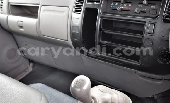 Acheter Occasion Utilitaire Toyota Dyna Blanc à Livingstone, Zambie Acheter Occasion Utilitaire Toyota Dyna Blanc à Livingstone, Zambie