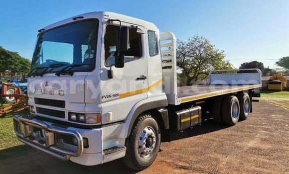 Buy Used Mitsubishi Fuso White Truck in Lusaka in Zambia