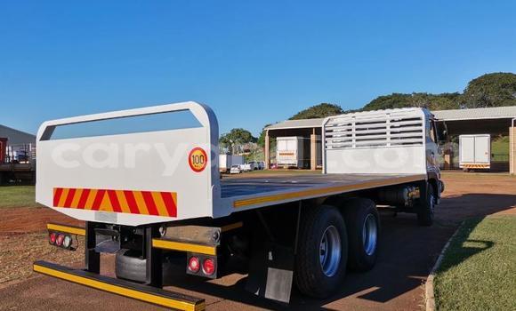 Acheter Occasion Utilitaire Mitsubishi Fuso Blanc à Lusaka, Zambie Acheter Occasion Utilitaire Mitsubishi Fuso Blanc à Lusaka, Zambie