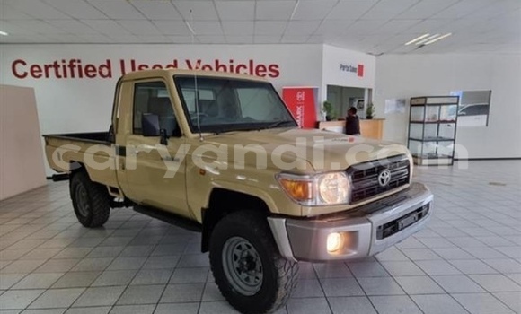 Acheter Occasion Voiture Toyota Land Cruiser Beige à Lusaka, Zambie Acheter Occasion Voiture Toyota Land Cruiser Beige à Lusaka, Zambie