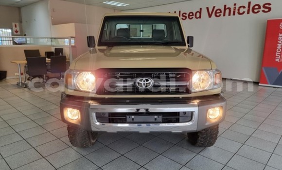 Acheter Occasion Voiture Toyota Land Cruiser Beige à Lusaka, Zambie Acheter Occasion Voiture Toyota Land Cruiser Beige à Lusaka, Zambie