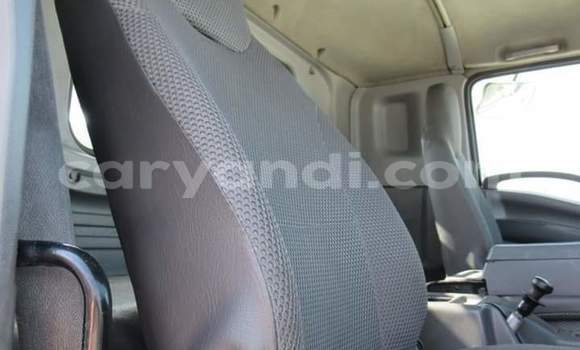 Acheter Occasion Utilitaire Isuzu FTR 850 Blanc à Lusaka, Zambie Acheter Occasion Utilitaire Isuzu FTR 850 Blanc à Lusaka, Zambie