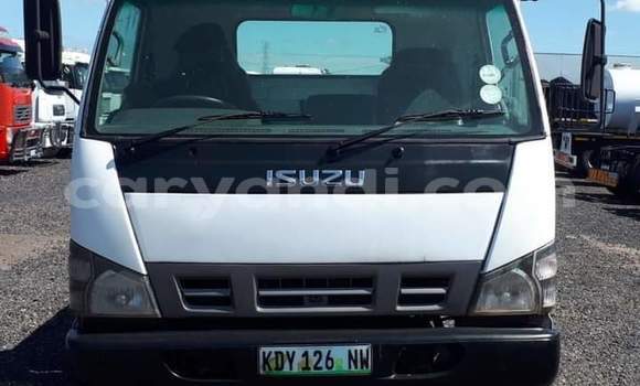Acheter Occasion Utilitaire Isuzu FTR 850 Blanc à Lusaka, Zambie Acheter Occasion Utilitaire Isuzu FTR 850 Blanc à Lusaka, Zambie