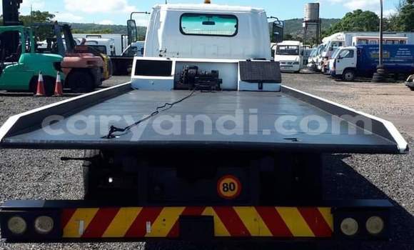 Acheter Occasion Utilitaire Isuzu FTR 850 Blanc à Lusaka, Zambie Acheter Occasion Utilitaire Isuzu FTR 850 Blanc à Lusaka, Zambie