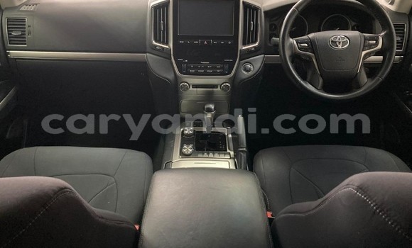 Buy Used Toyota Land Cruiser Silver Car in Lusaka in Zambia Buy Used Toyota Land Cruiser Silver Car in Lusaka in Zambia