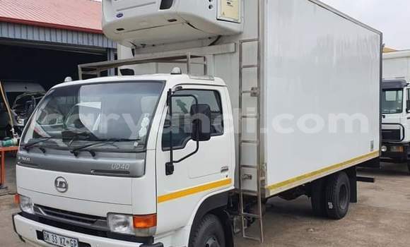 Buy Used Nissan UD White Truck in Lusaka in Zambia