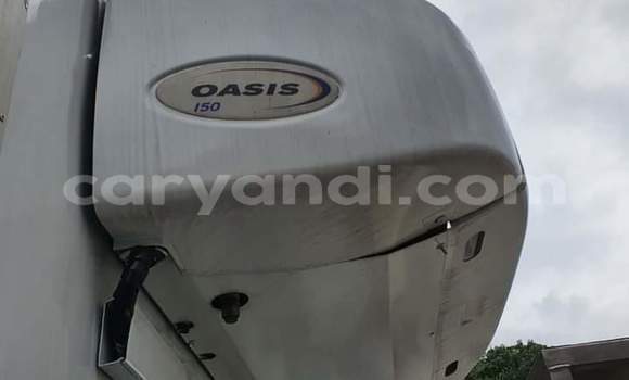 Acheter Occasion Utilitaire Nissan UD Blanc à Lusaka, Zambie Acheter Occasion Utilitaire Nissan UD Blanc à Lusaka, Zambie