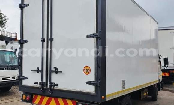 Acheter Occasion Utilitaire Nissan UD Blanc à Lusaka, Zambie Acheter Occasion Utilitaire Nissan UD Blanc à Lusaka, Zambie