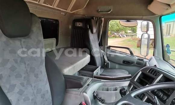 Acheter Occasion Utilitaire Nissan UD Blanc à Lusaka, Zambie Acheter Occasion Utilitaire Nissan UD Blanc à Lusaka, Zambie