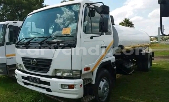 Acheter Occasion Utilitaire Nissan UD Autre à Isoka, Nord Acheter Occasion Utilitaire Nissan UD Autre à Isoka, Nord