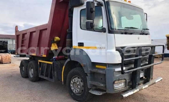 Acheter Occasion Utilitaire Mercedes–Benz Tipper Autre à Isoka, Nord Acheter Occasion Utilitaire Mercedes–Benz Tipper Autre à Isoka, Nord