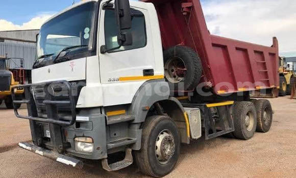 Acheter Occasion Utilitaire Mercedes–Benz Tipper Autre à Isoka, Nord Acheter Occasion Utilitaire Mercedes–Benz Tipper Autre à Isoka, Nord