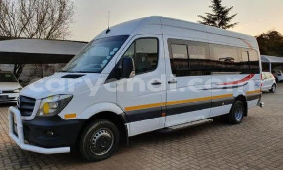 Acheter Occasion Utilitaire Mercedes–Benz Sprinter Blanc à Choma, Du sud Acheter Occasion Utilitaire Mercedes–Benz Sprinter Blanc à Choma, Du sud