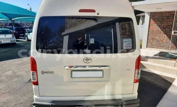 Tenga Tsaru Toyota Hiace Chena Mota in Lusaka in Zambia Tenga Tsaru Toyota Hiace Chena Mota in Lusaka in Zambia