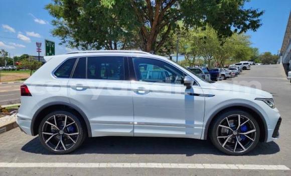 Acheter Occasion Voiture Volkswagen Tiguan Blanc à Lusaka, Zambie Acheter Occasion Voiture Volkswagen Tiguan Blanc à Lusaka, Zambie