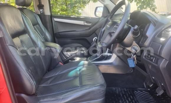 Acheter Occasion Voiture Isuzu KB Rouge à Lusaka, Zambie Acheter Occasion Voiture Isuzu KB Rouge à Lusaka, Zambie
